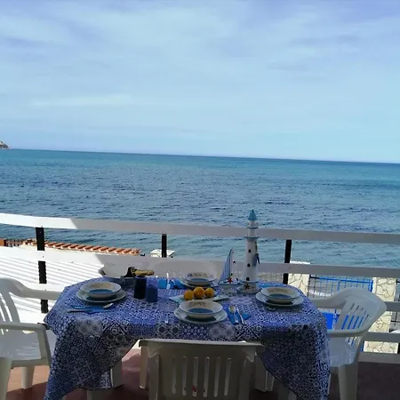 Casa vacanze La Luna Sul Mare - Casavacanze Sulla Spiaggia Di