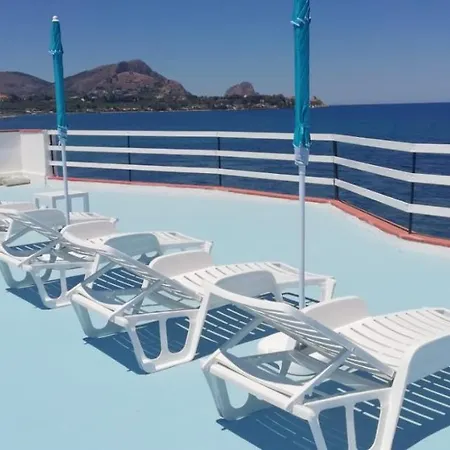 La Luna Sul Mare - Casavacanze Sulla Spiaggia Di Tatil Evi Casteldaccia