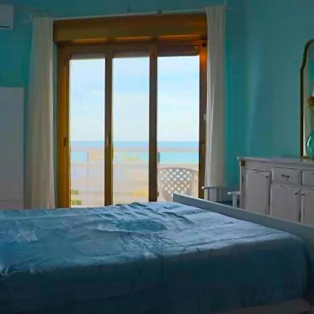 La Luna Sul Mare - Casavacanze Sulla Spiaggia Di Casa vacanze *