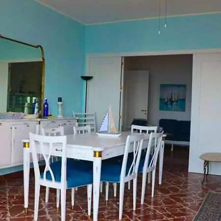 Tatil Evi La Luna Sul Mare - Casavacanze Sulla Spiaggia Di *